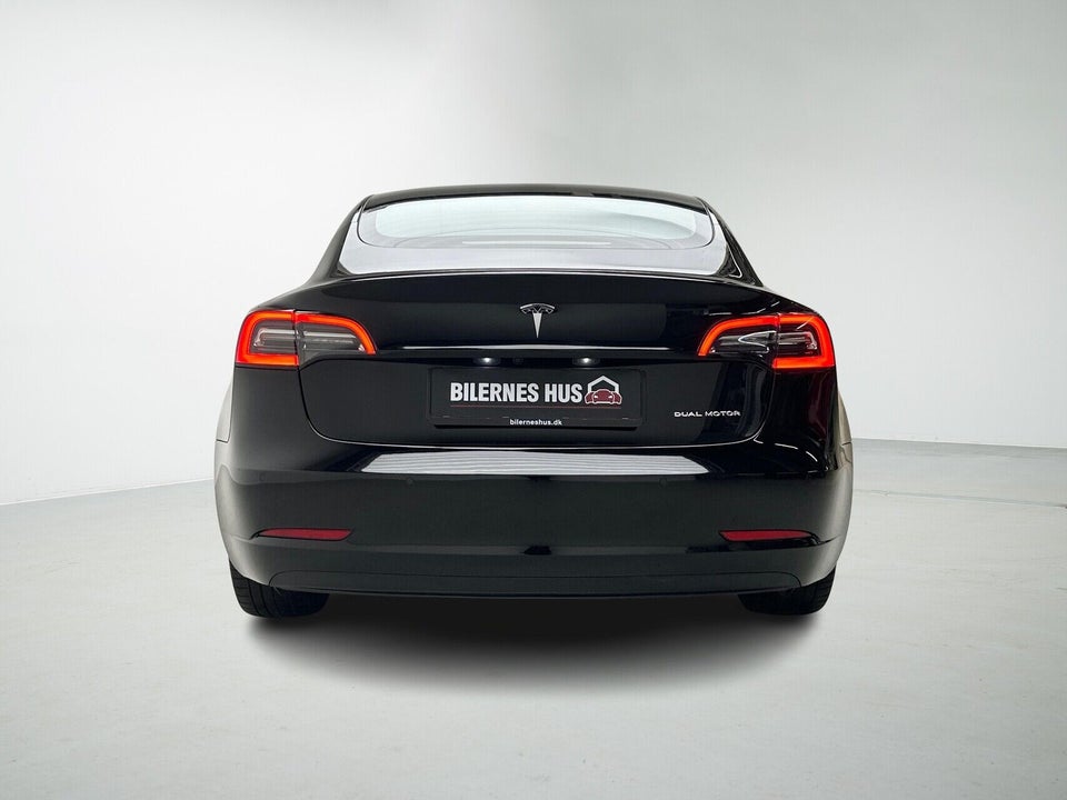 Tesla Model 3 Long Range AWD 4d