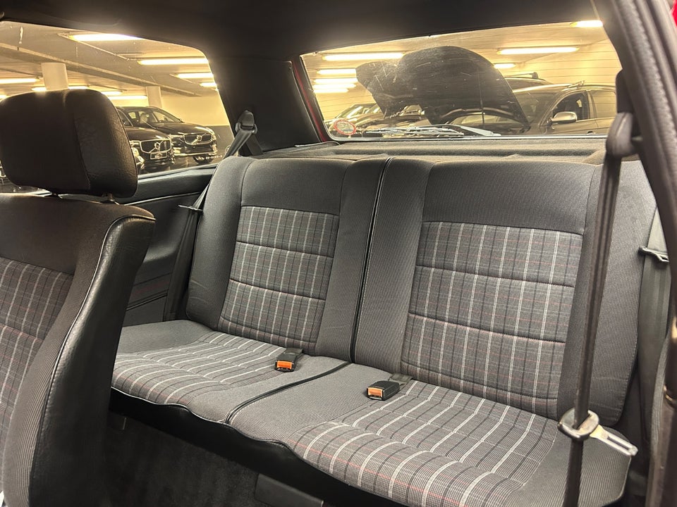 VW Golf II 1,8 GTi 5d