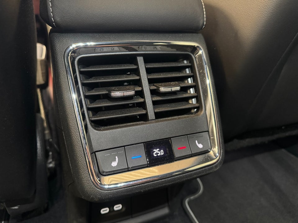 Skoda Enyaq 80x iV Sportline Maxx 5d