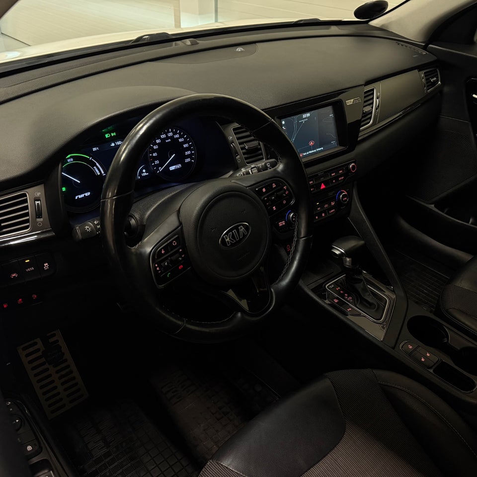 Kia Niro 1,6 HEV Advance DCT 5d