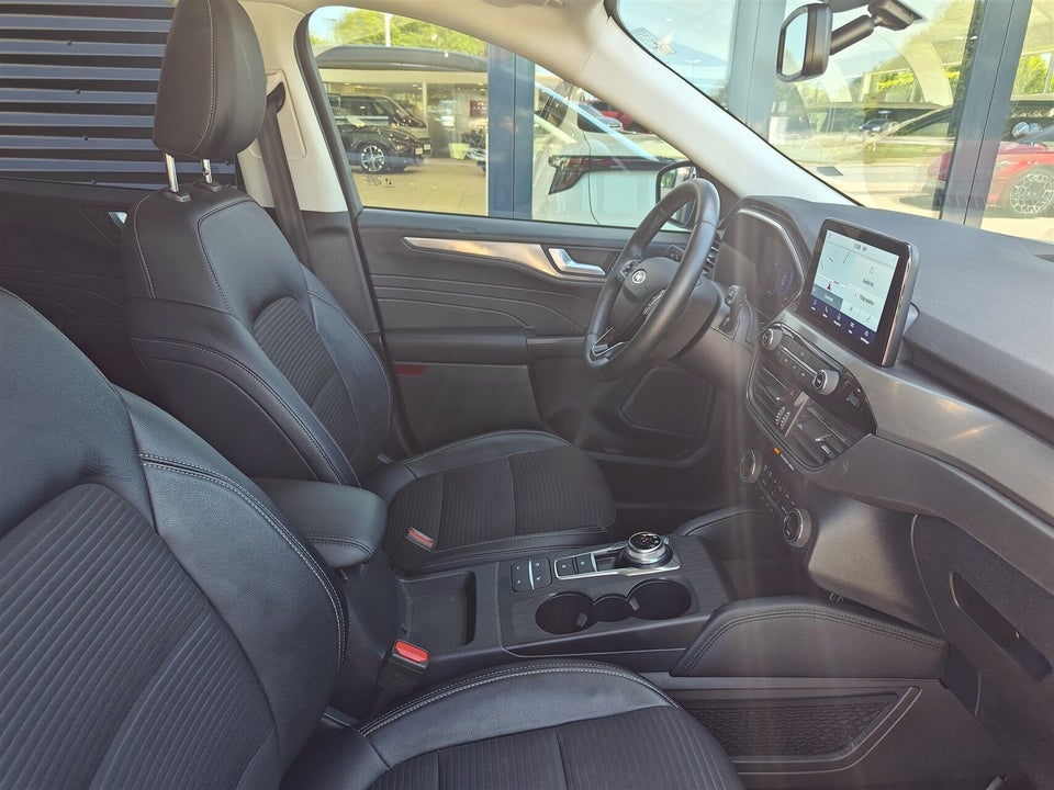 Ford Kuga 2,5 PHEV Titanium X CVT 5d
