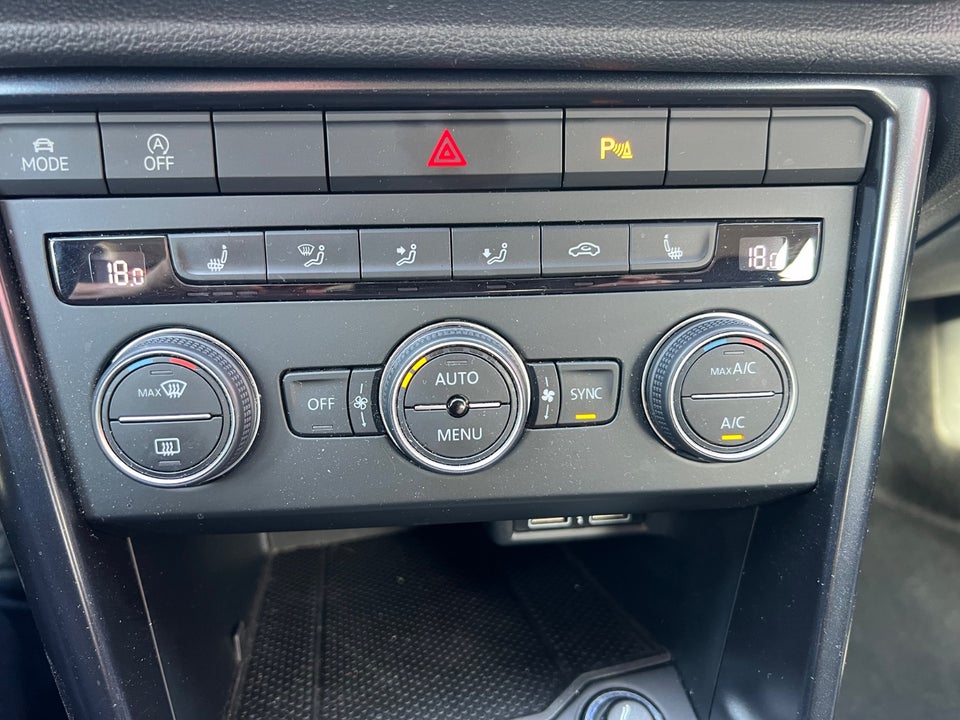 VW T-Roc 1,6 TDi 115 Style 5d