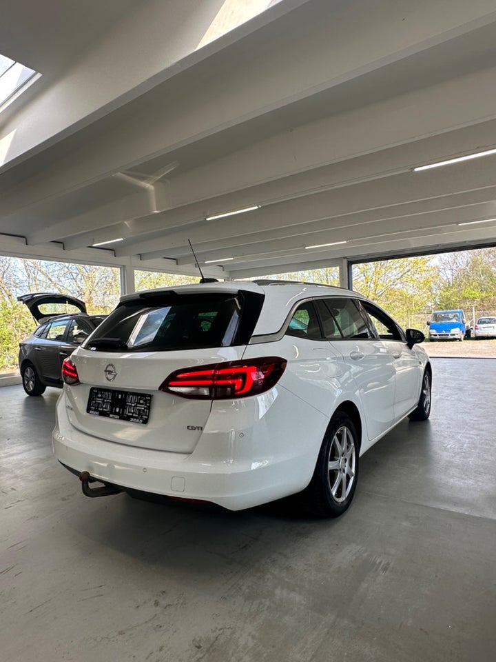 Opel Astra 1,6 CDTi 136 Innovation Sports Tourer 5d