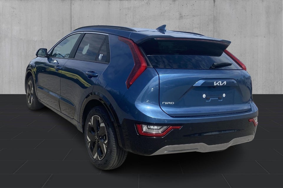 Kia Niro 64 EV Premium 5d