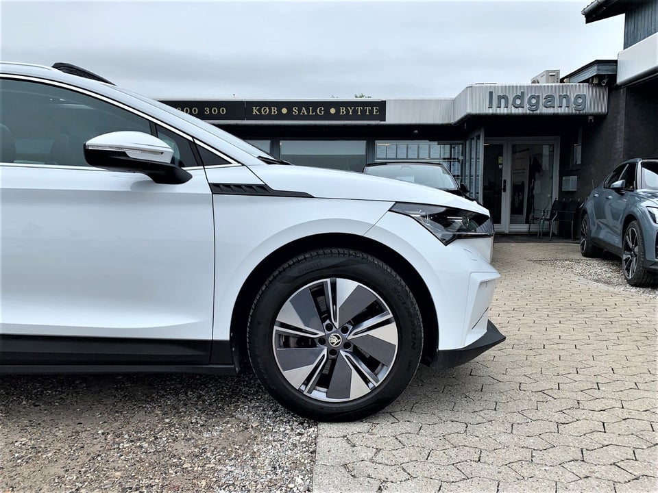 Skoda Enyaq 80 iV Plus Loft 5d