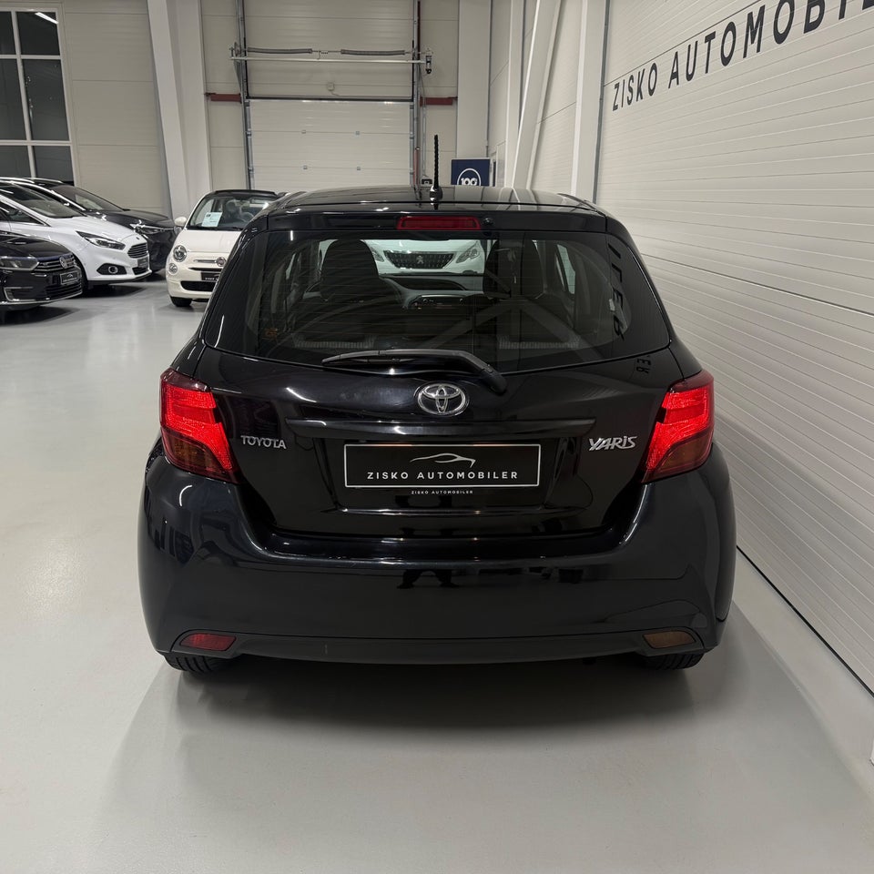 Toyota Yaris 1,0 VVT-i T2 5d