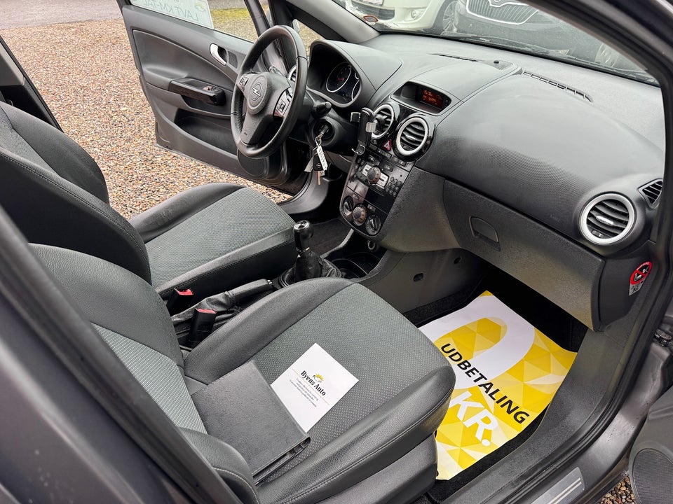 Opel Corsa 1,4 16V Cosmo 5d