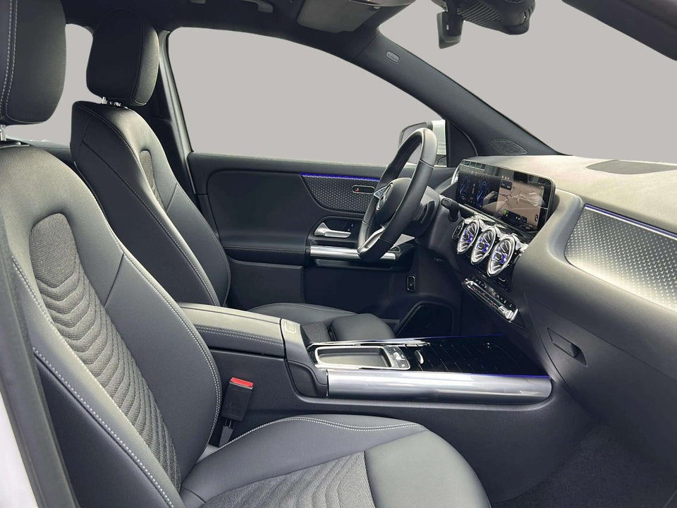 Mercedes EQA250+ Progressive 5d