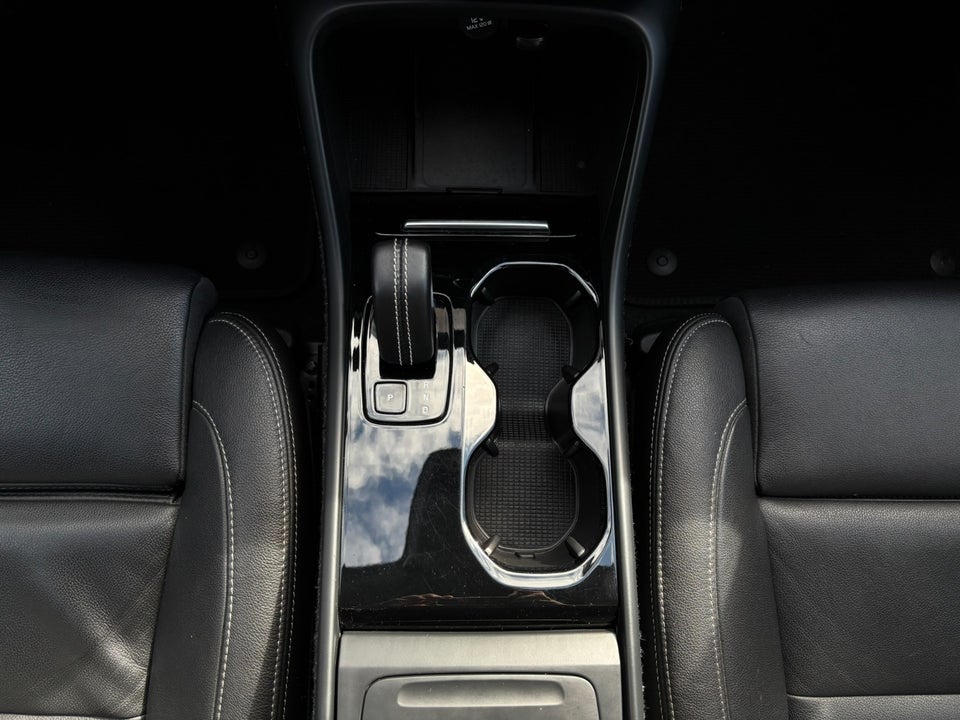 Volvo XC40 P8 ReCharge Twin R-Design 5d