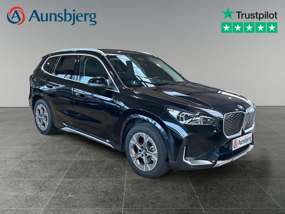 BMW iX1 eDrive20 X-Line 5d