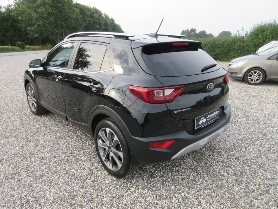 Kia Stonic 1,4 Premium 5d