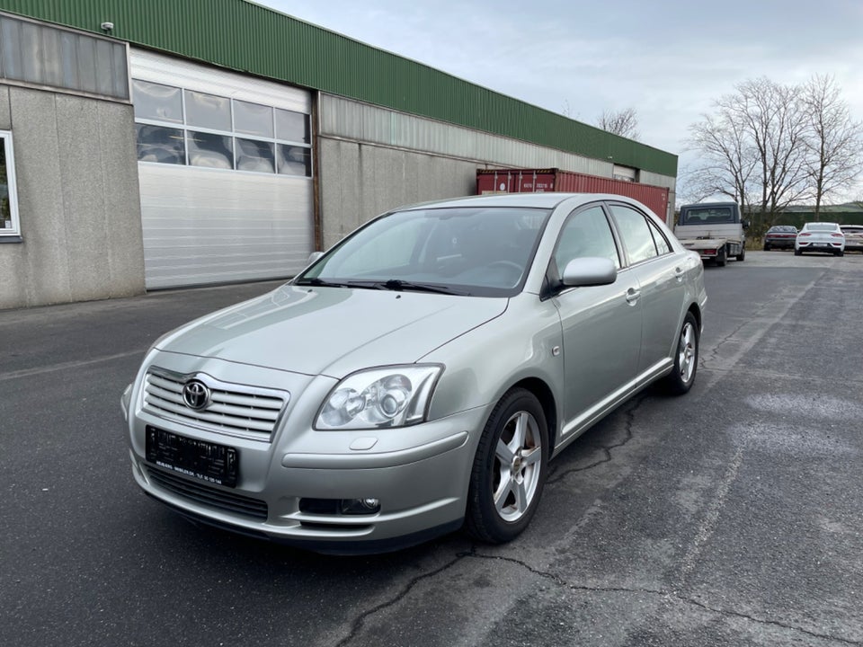 Toyota Avensis 1,8 VVT-i Sol 5d