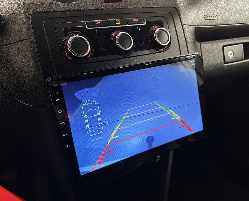 VW Caddy 1,6 TDi 102 Comfortline DSG BMT 4d