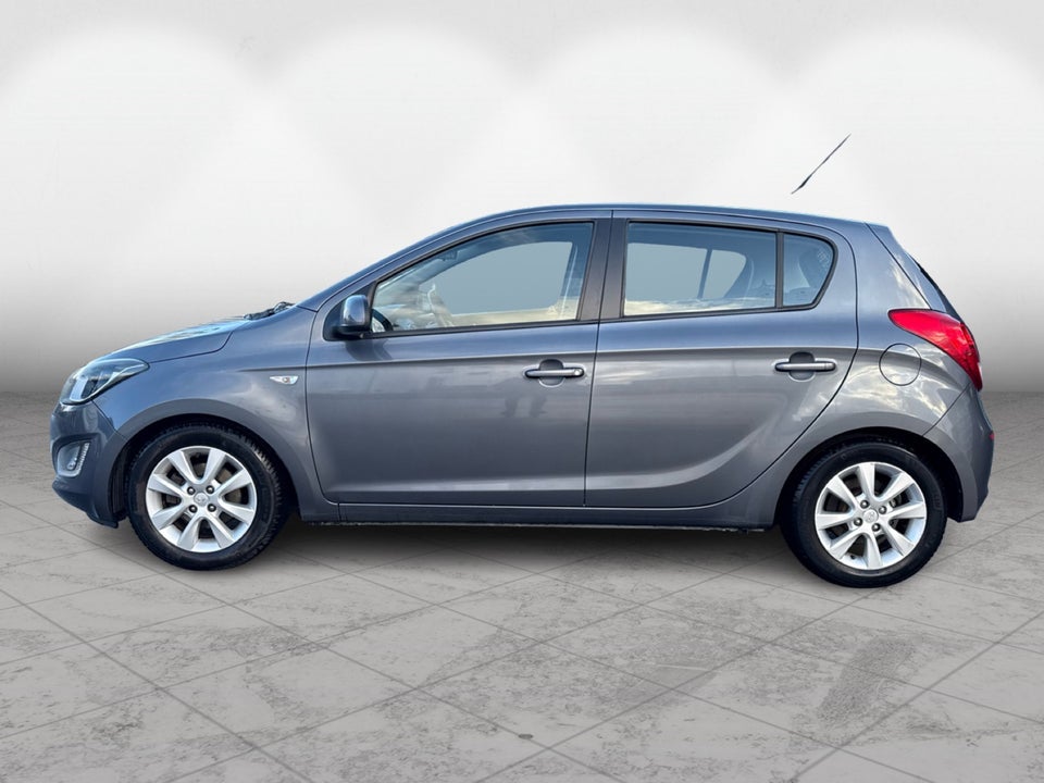 Hyundai i20 1,25 Classic XTR 5d