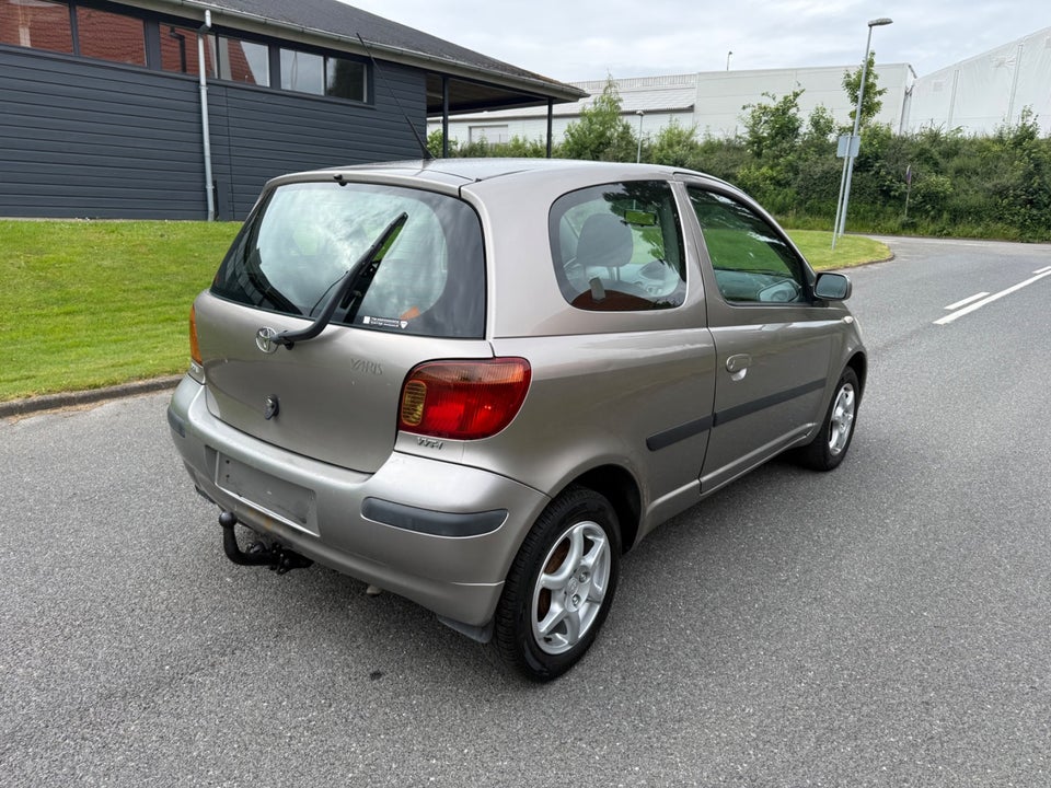 Toyota Yaris 1,0 Luna 3d