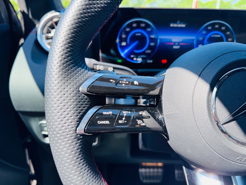 Mercedes EQA250+ AMG Advance 5d