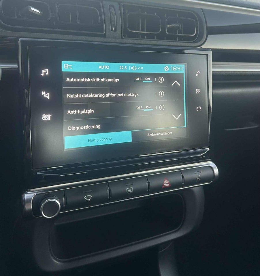 Citroën C3 1,2 PureTech 82 Shine 5d