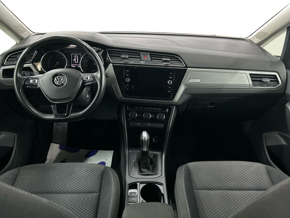 VW Touran 1,6 TDi 115 Comfortline DSG 7prs 5d