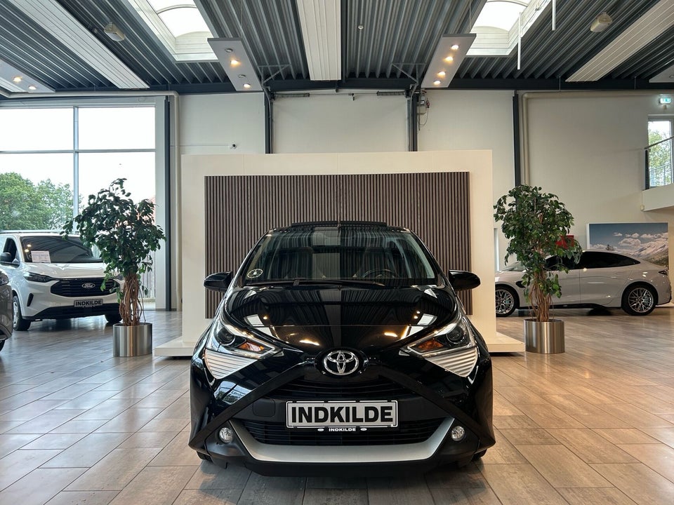 Toyota Aygo 1,0 VVT-i x-sky x-shift 5d