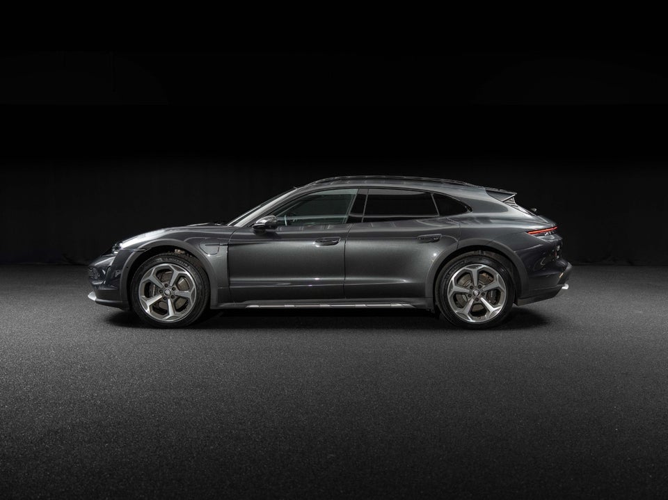 Porsche Taycan 4 Performance+ Cross Turismo 5d