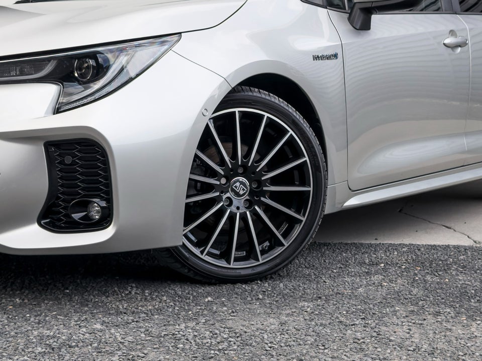 Suzuki Swace 1,8 HEV Exclusive stc. e-CVT 5d