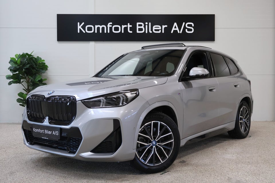 BMW iX1 xDrive30 Charged M-Sport 5d