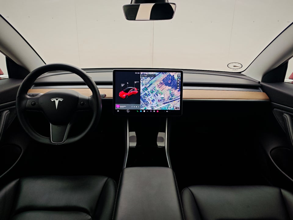 Tesla Model 3 Long Range AWD 4d