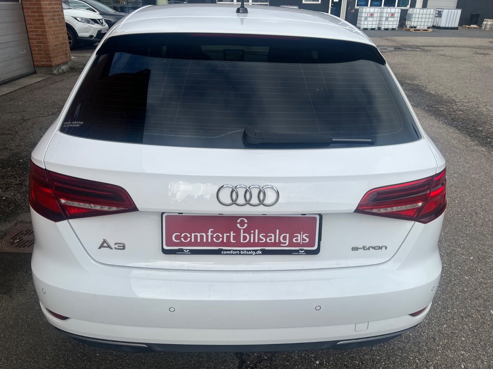 Audi A3 1,4 e-tron Sportback S-tr. 5d