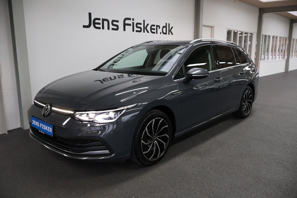 VW Golf VIII 1,5 eTSi 150 Style Variant DSG 5d