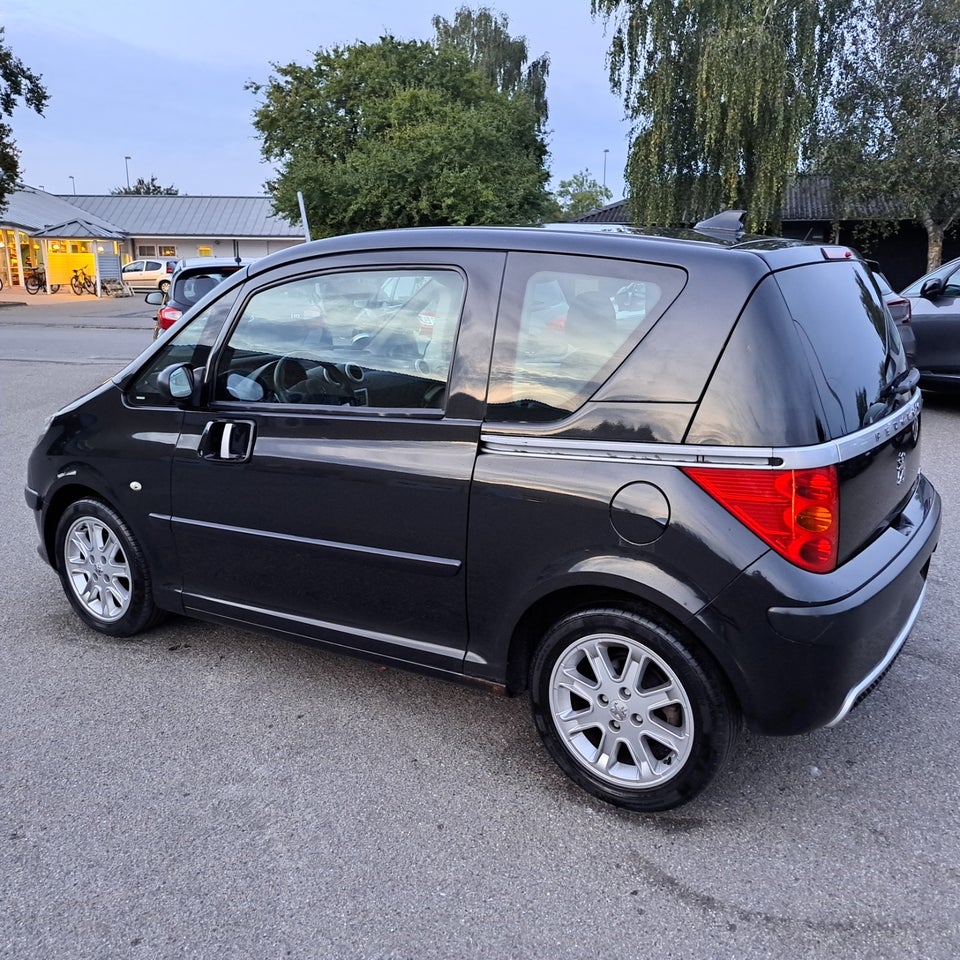 Peugeot 1007 1,6 Sporty 2-tr. 3d