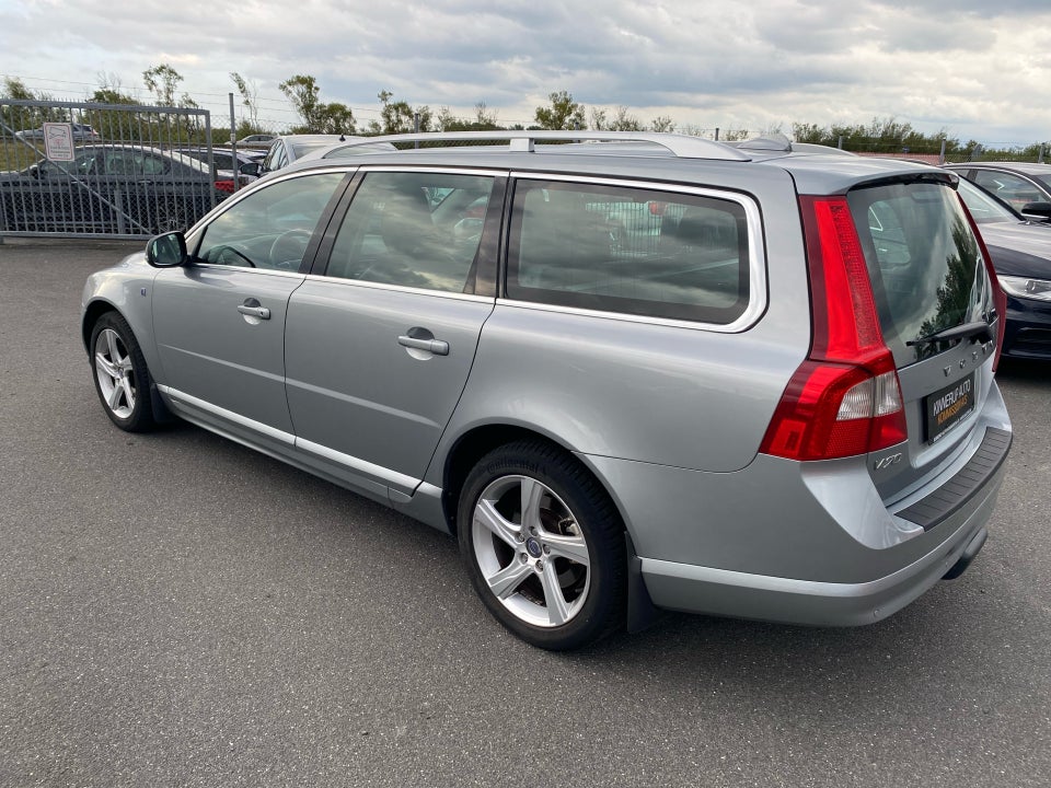Volvo V70 1,6 T4 180 aut. 5d