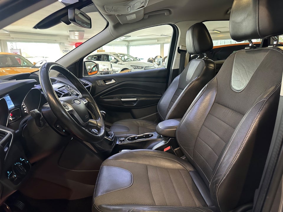 Ford Kuga 2,0 TDCi 140 Titanium 5d