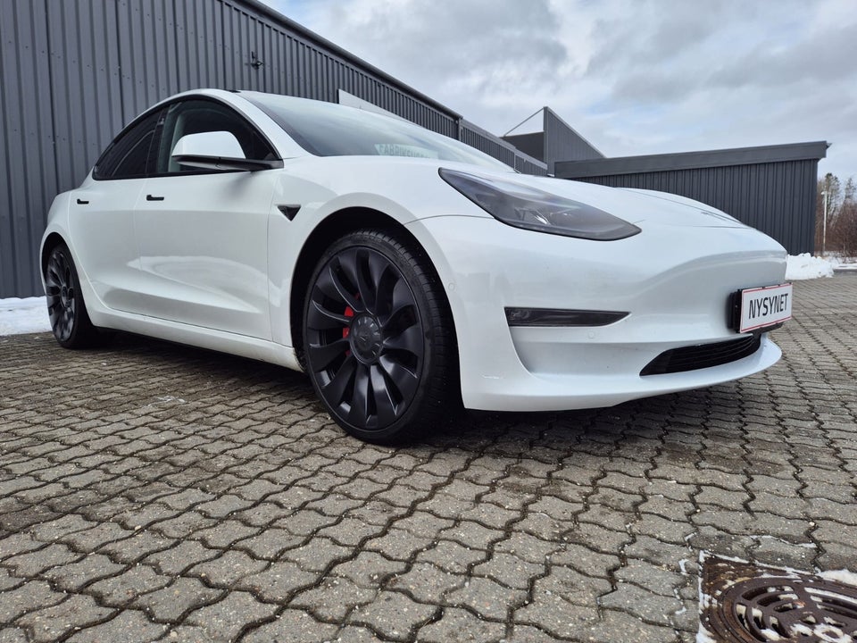 Tesla Model 3 Performance AWD 4d
