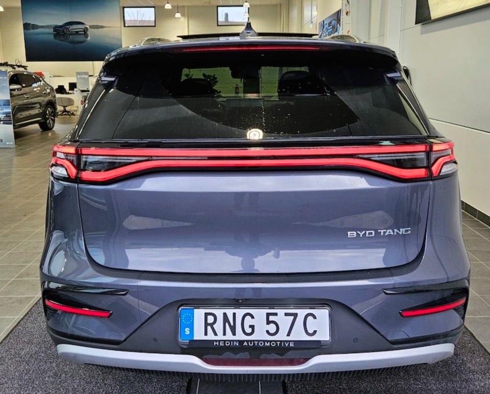 BYD Tang 109 Flagship AWD 7prs 5d