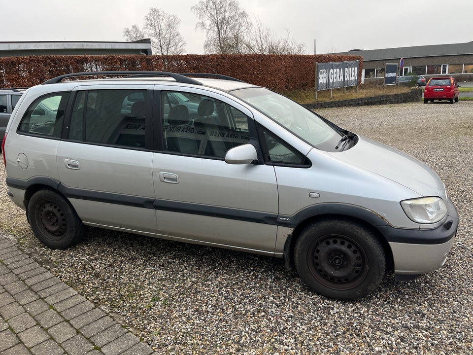 Opel Zafira 1,8 16V Comfort 7prs 5d