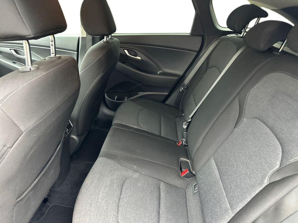 Hyundai i30 1,0 T-GDi Essential stc. 5d