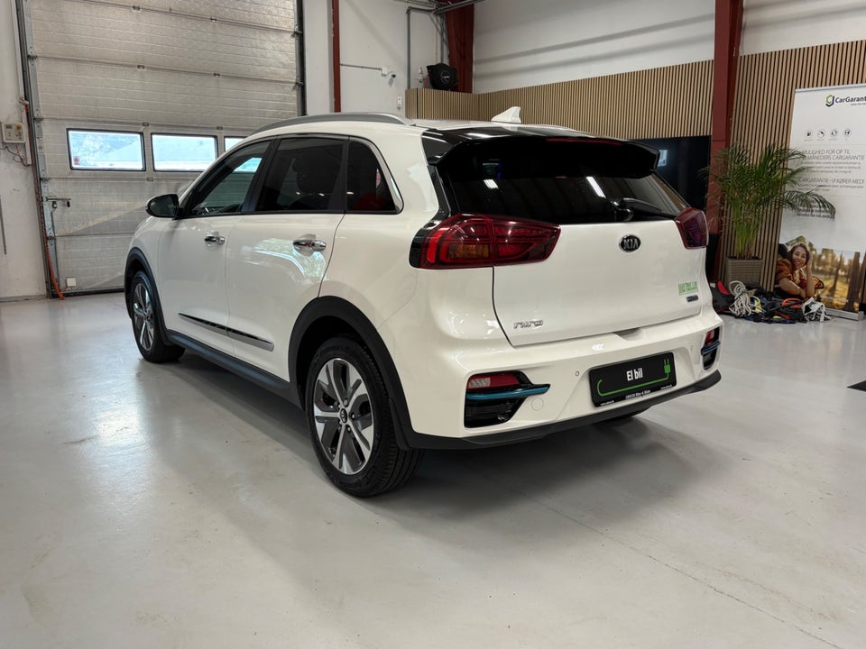 Kia e-Niro 64 Advance 5d