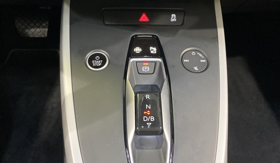 Audi Q4 e-tron 40  5d