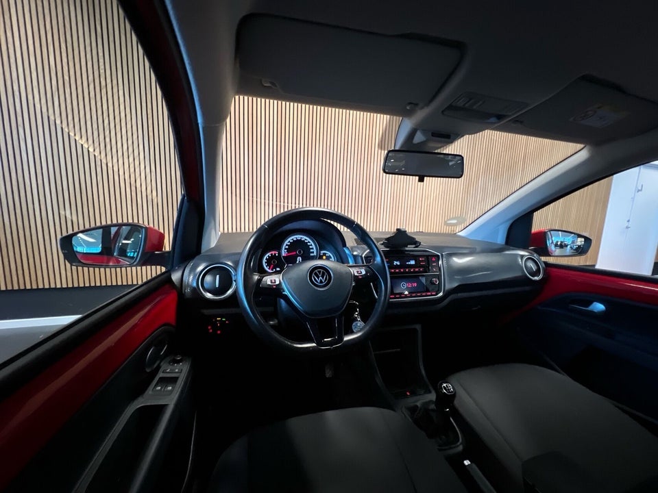 VW Up! 1,0 MPi 65 Move Up! BMT 5d