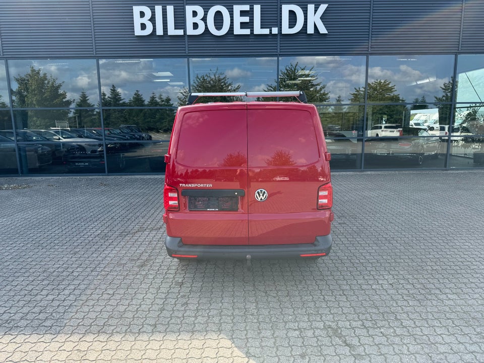 VW Transporter 2,0 TDi 150 Kassevogn DSG lang