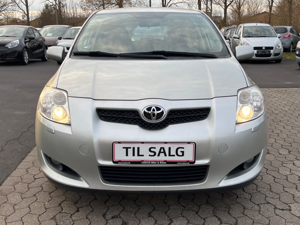 Toyota Auris 1,6 Luna 5d