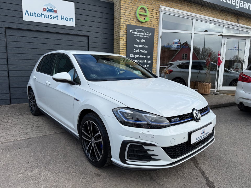 VW Golf VII 1,4 GTE DSG 5d