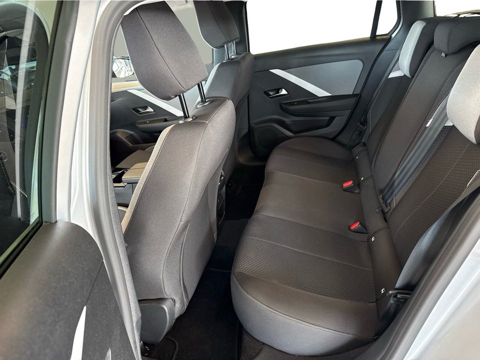 Opel Astra-e 54 Elegance Sports Tourer 5d