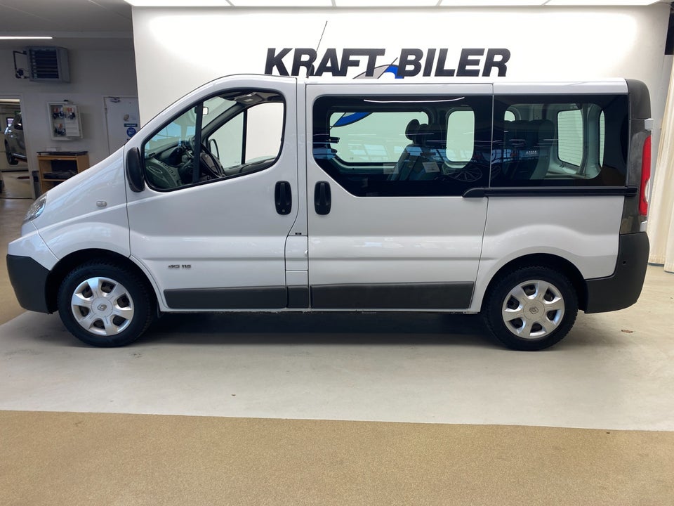 Renault Trafic T27 2,0 dCi 115 L1H1 Kombi 4d