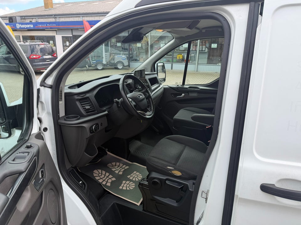 Ford Transit Custom 320 L2 2,0 TDCi 130 Trend aut.