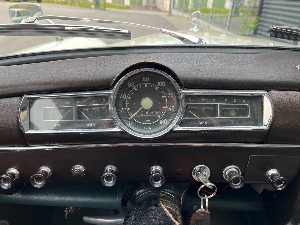 Mercedes 190 B 1,9 4d