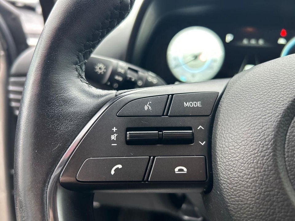 Hyundai i20 1,0 T-GDi Essential DCT 5d