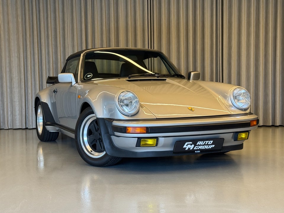 Porsche 911 3,2 Carrera Cabriolet 2d