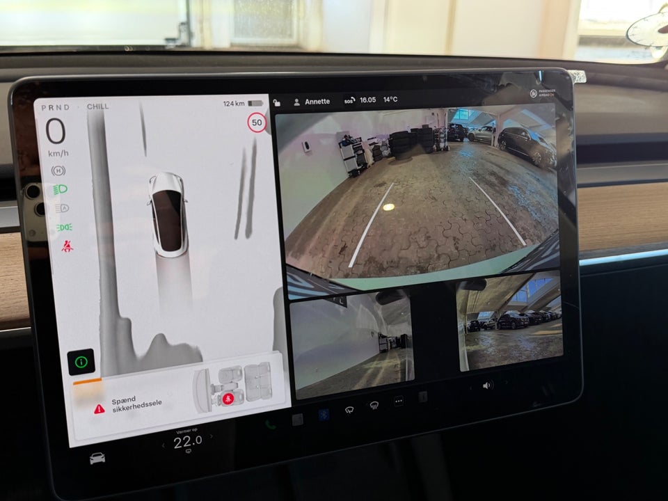 Tesla Model 3 RWD 4d