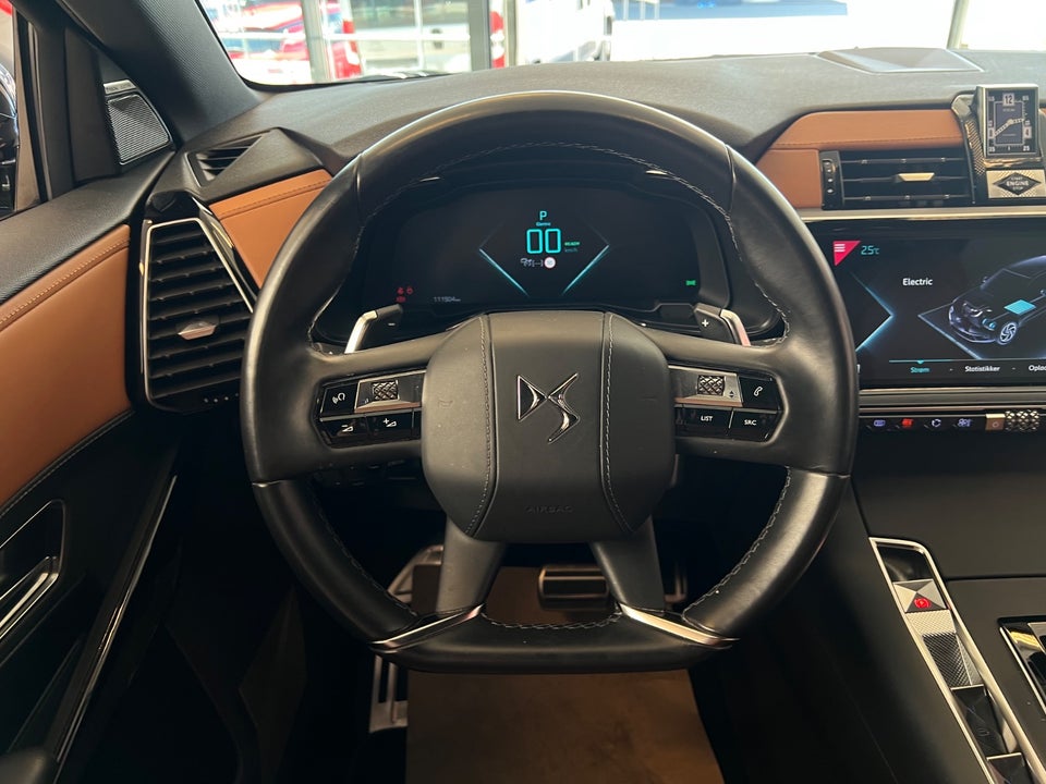 DS DS 7 CrossBack 1,6 E-Tense Opera EAT8 AWD 5d